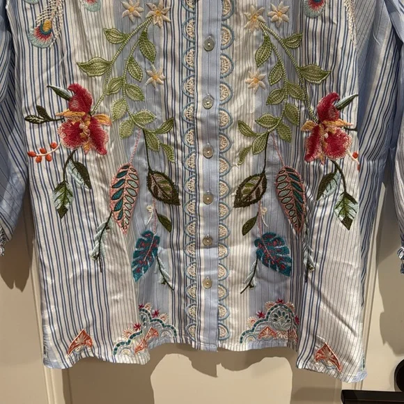 Johnny Was Silk Blouse - Picture 5 of 6